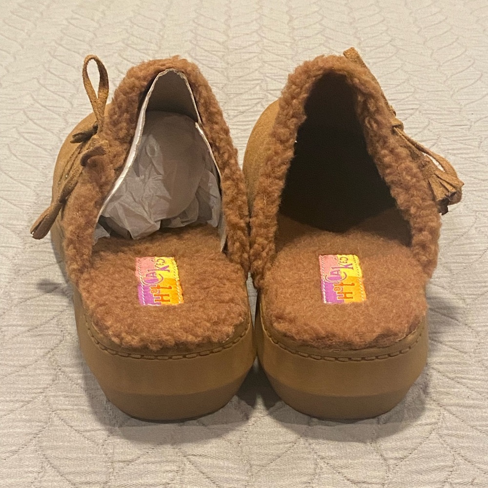 Hot Cakes Clogs - Picture 5 of 8